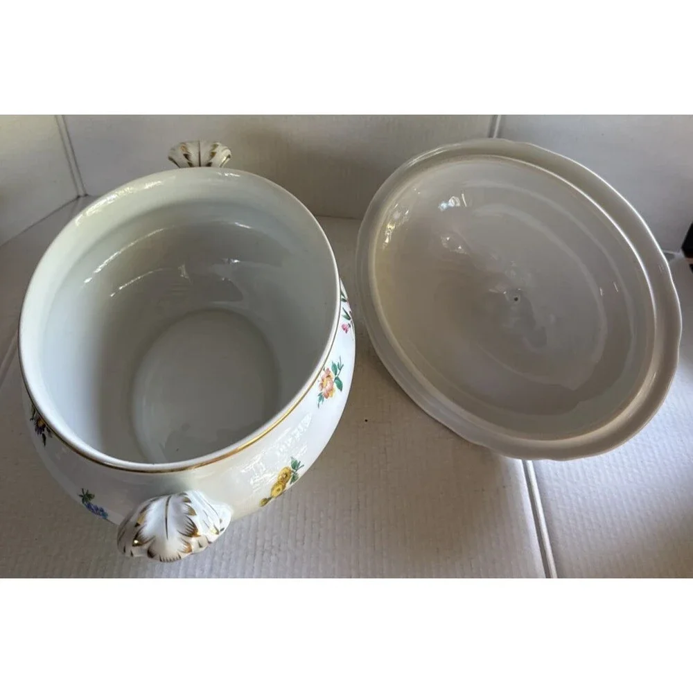 Vintage HUTSCHENREUTHER Mirabell Maria Theresia Dinnerware: HANDLED CASSEROLE